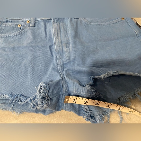 Lucky Brand Size 6 Blue Cotton Denim Relaxed Fit Distressed Cut Off Shorts - Picture 9 of 14